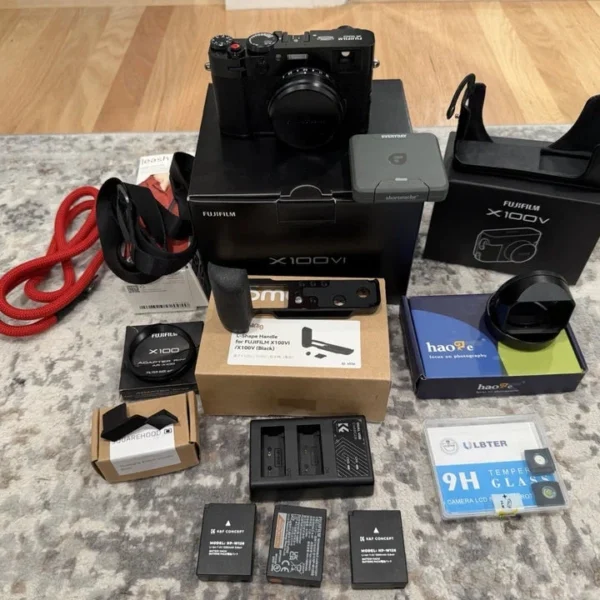 Fujifilm X100VI Digital Camera (Black) – Mint Condition + Accessories & Original Box